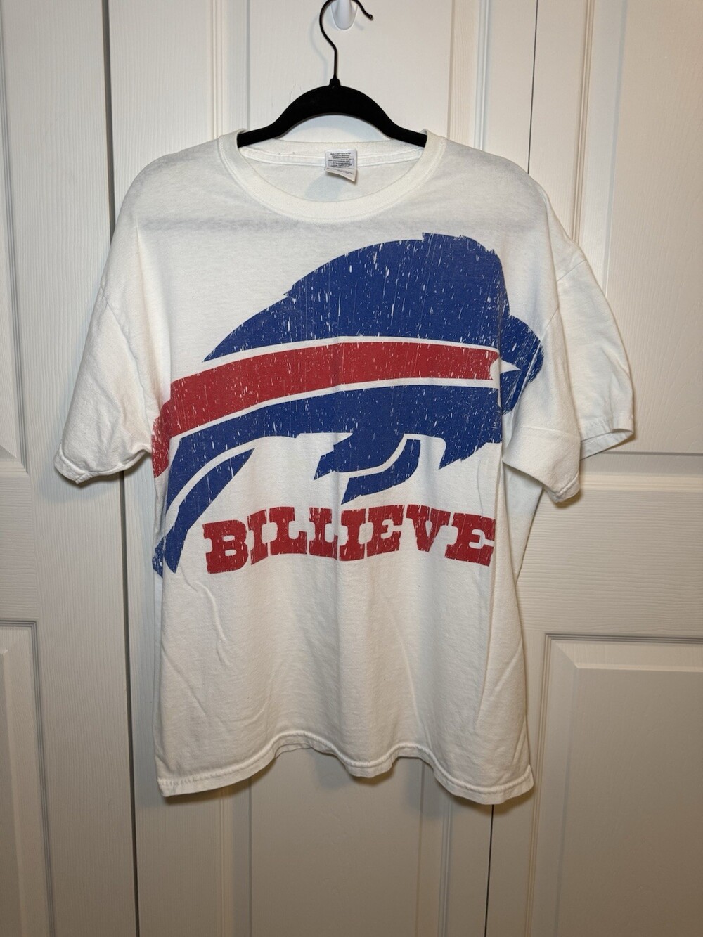 Vintage Buffalo Bills Labatt Blue T Shirt XL NFL Football Beer Distressed Tee